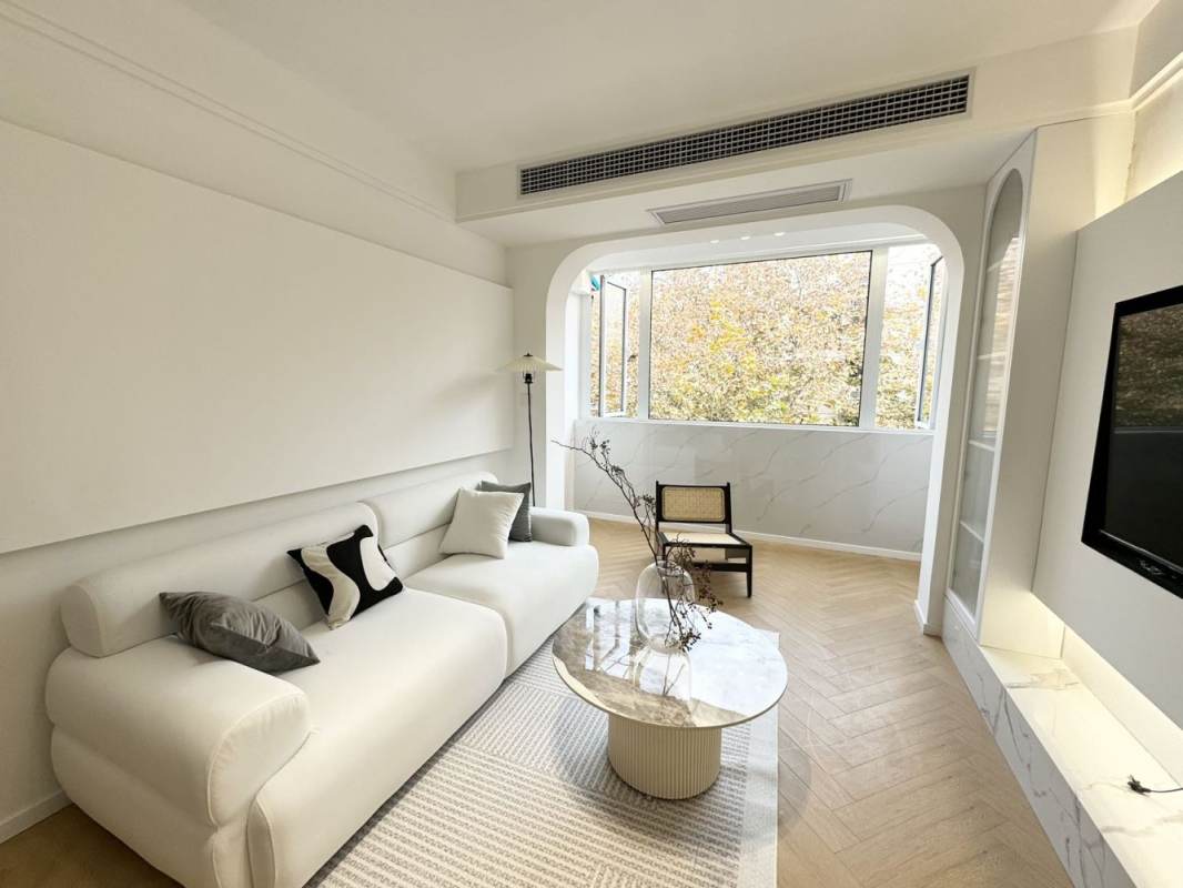 Housing image — Living Room