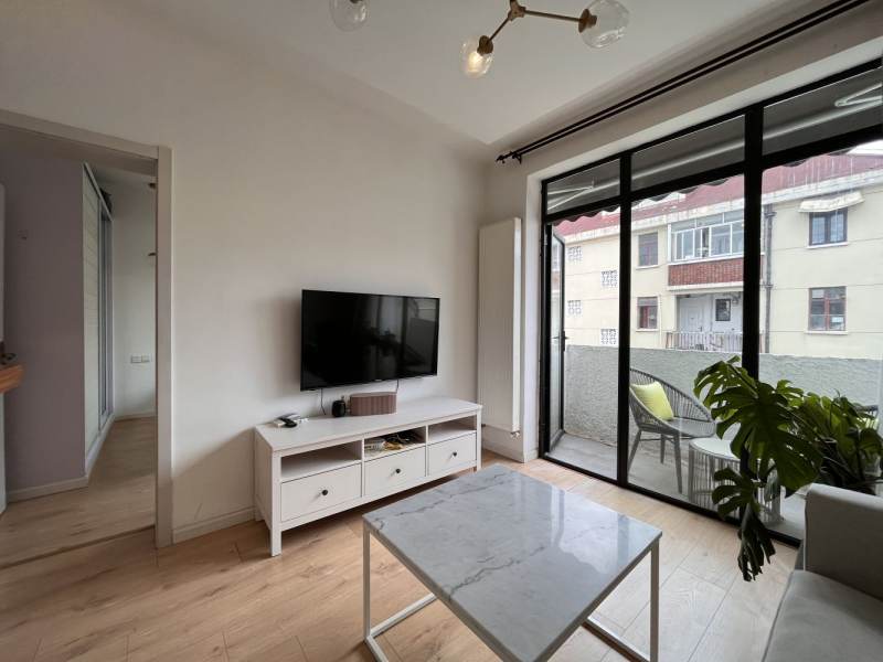 Housing image — Living Room