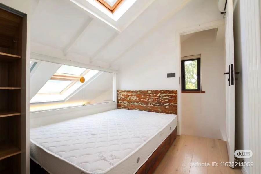 Housing image — Bedroom