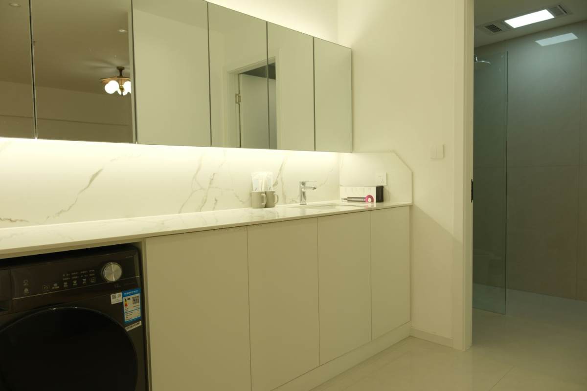 Housing image — Bathroom