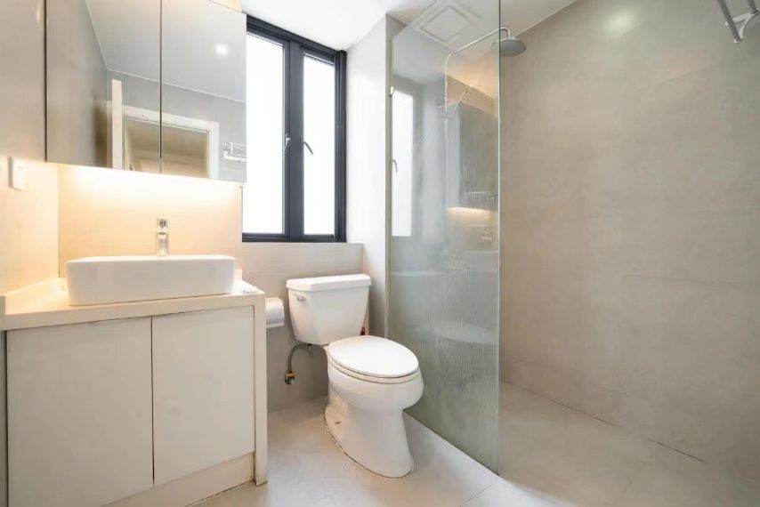 Housing image — Bathroom