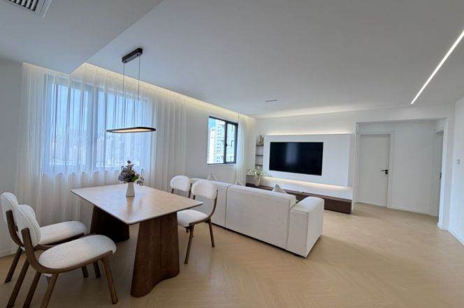 3BR Apartment near Shanghai Indoor Stadium Metro (L1/L4)