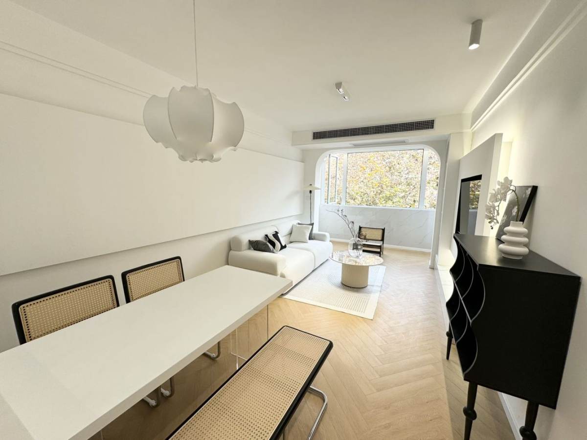 Housing image — Living Room