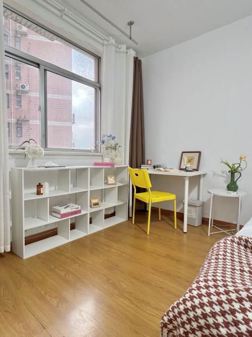 Housing image — Bedroom