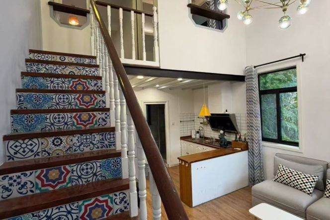 1BR Lane House in Old Xuhui (L13)