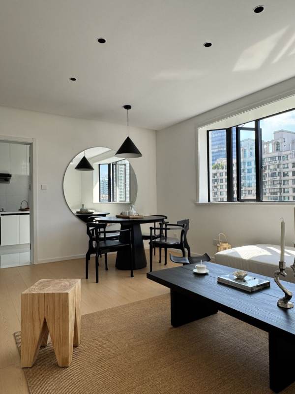Housing image — Living Room