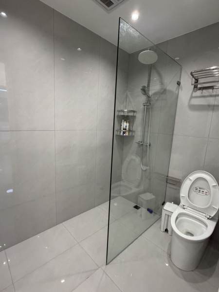 Housing image — Bathroom