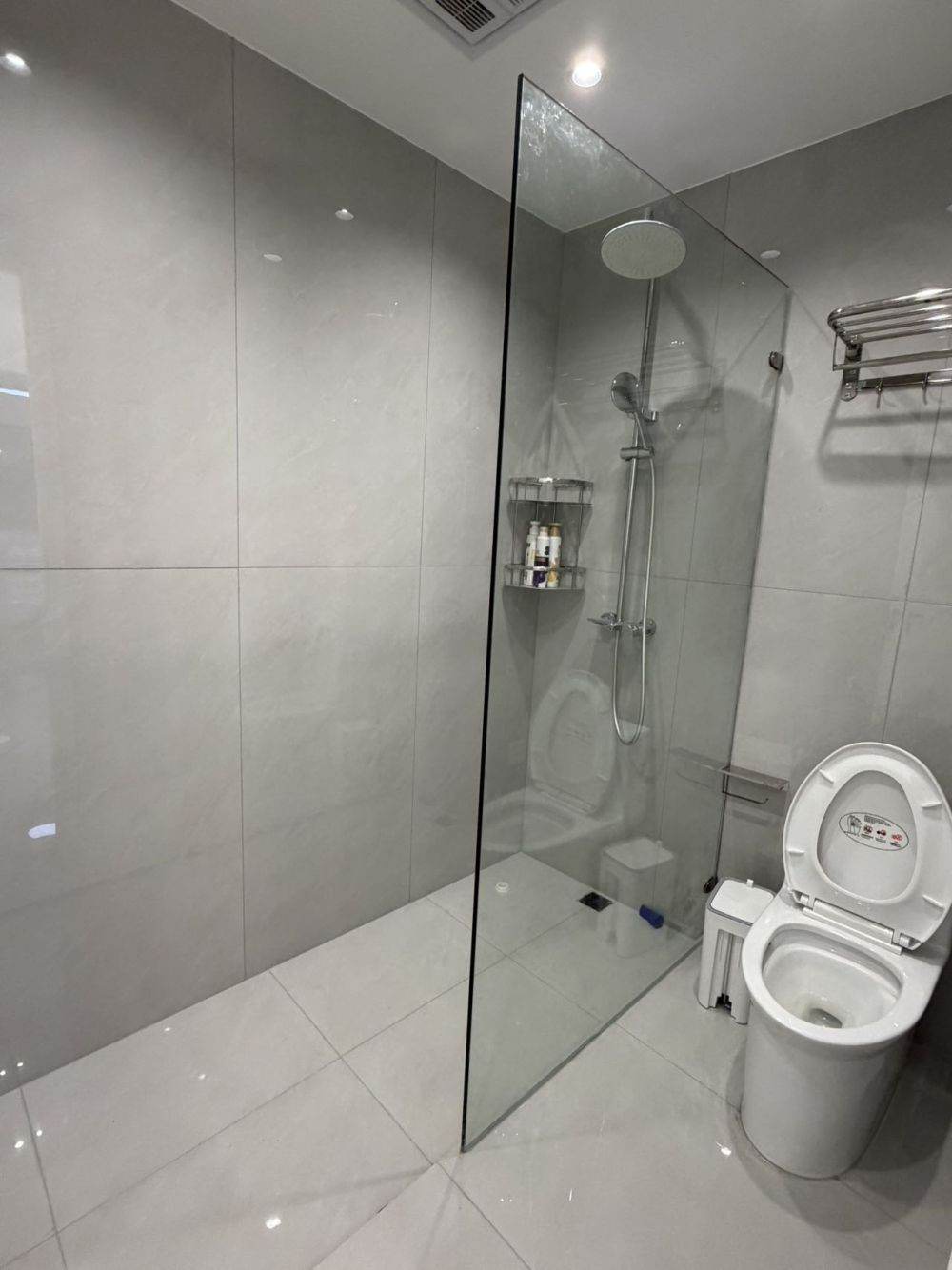Housing image — Bathroom