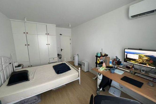 1BR Apartment in Old Xuhui (L10/L11)
