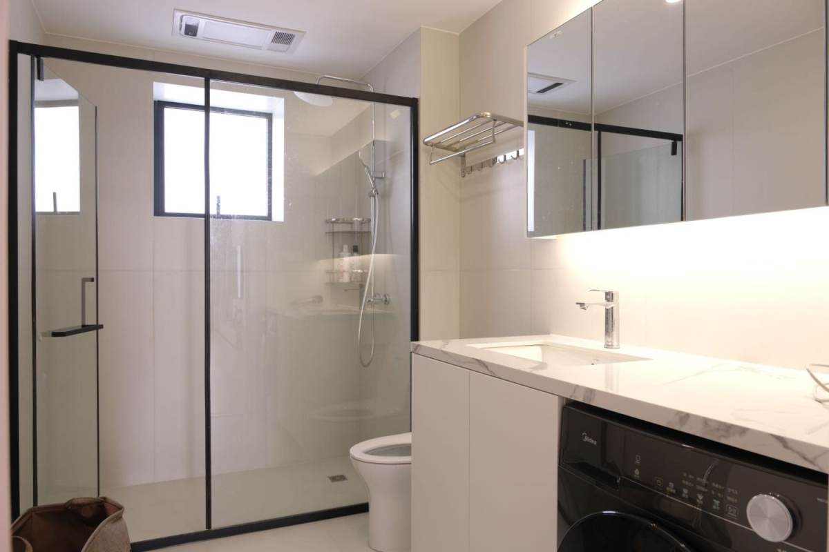 Housing image — Bathroom