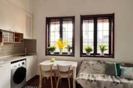 Bright 2BR Lane House (L13)