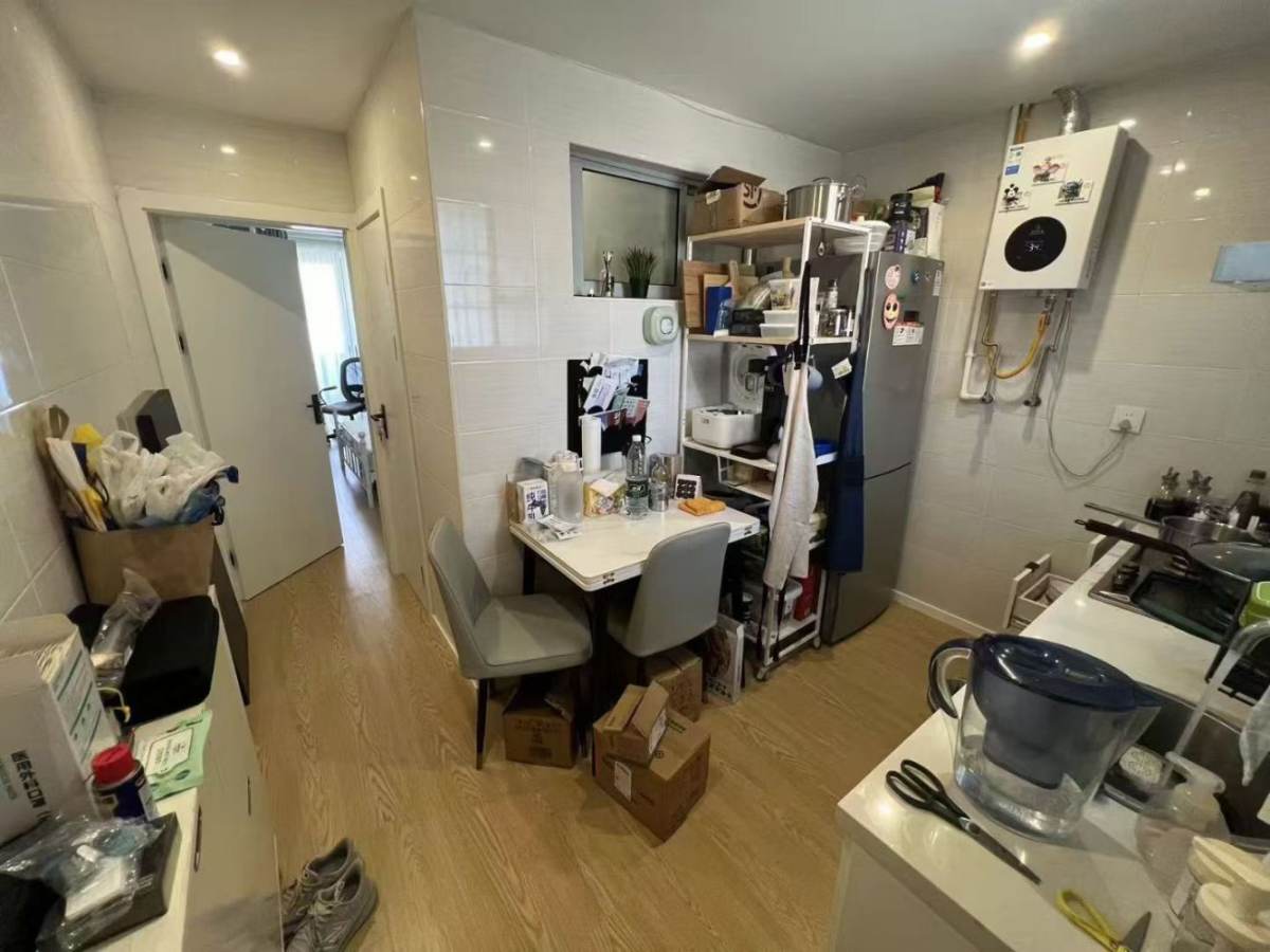 Housing image — Kitchen