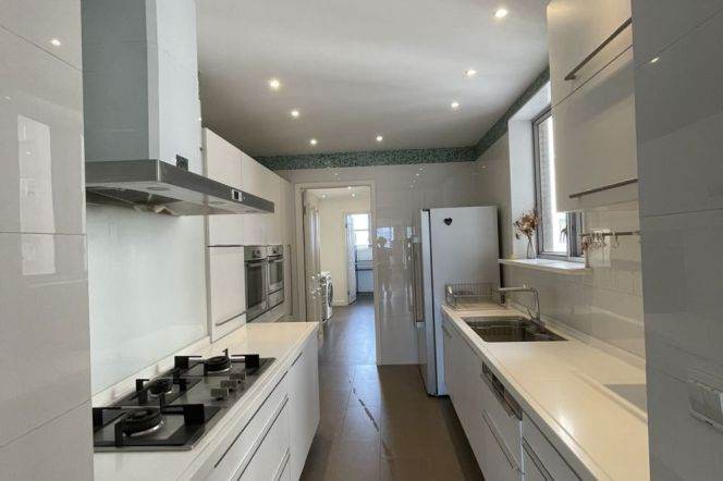 High-Floor 4BR Apartment in Old Xuhui (L1/L7)