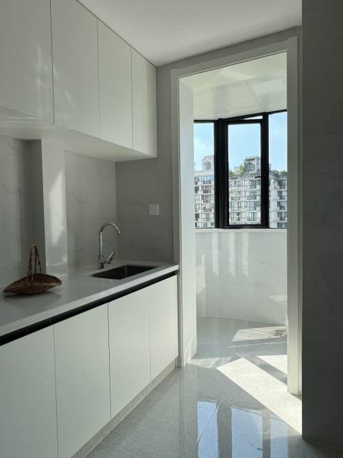 Housing image — Kitchen