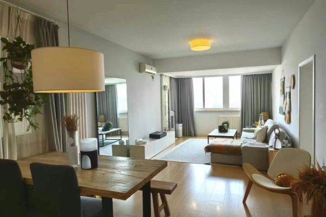 Modern Natural-Light 2BR Apartment at Mingyuan Century City (L1/L10/L12)