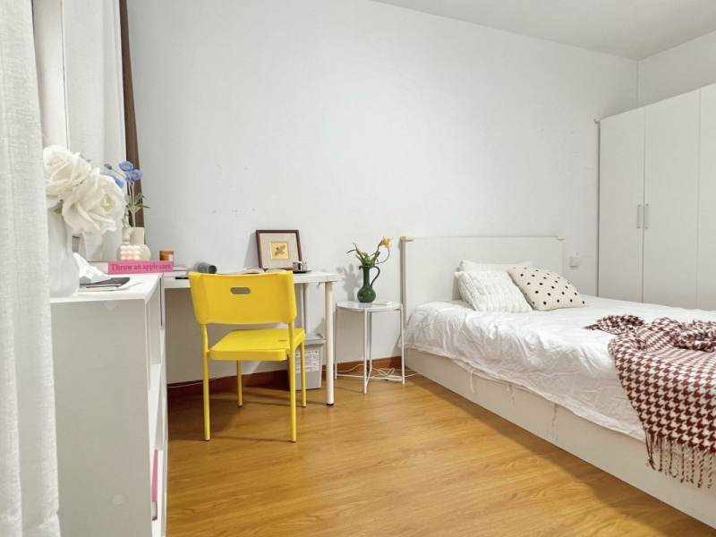 Housing image — Bedroom