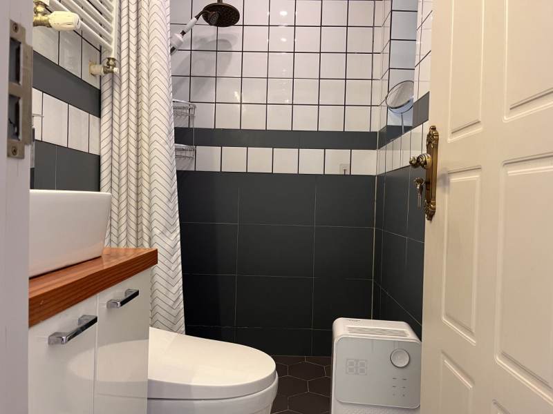 Housing image — Bathroom
