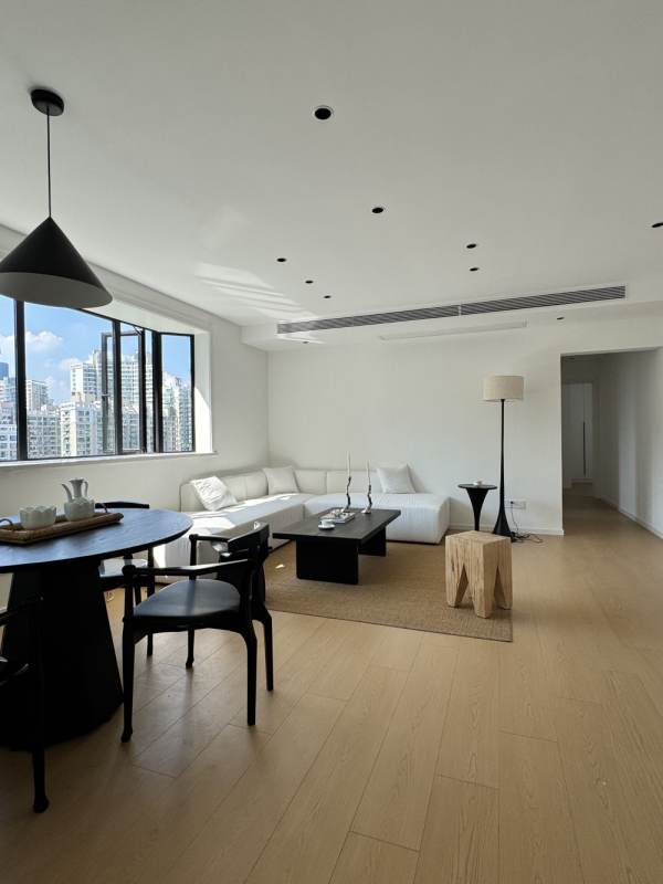 Housing image — Living Room