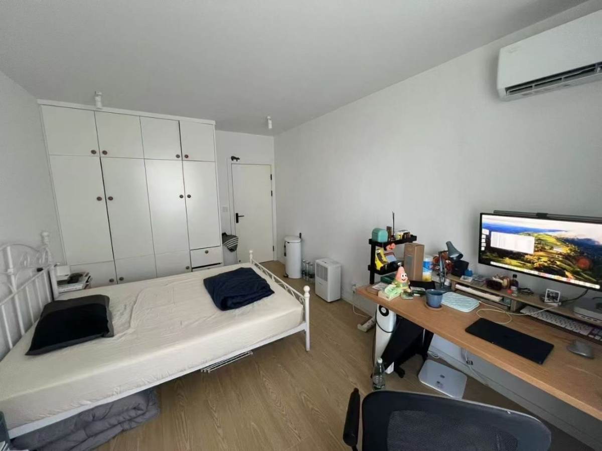 Housing image — Bedroom