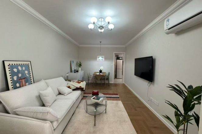 1BR Apartment in Old Xuhui with Private Garden (L2/L7/L14)