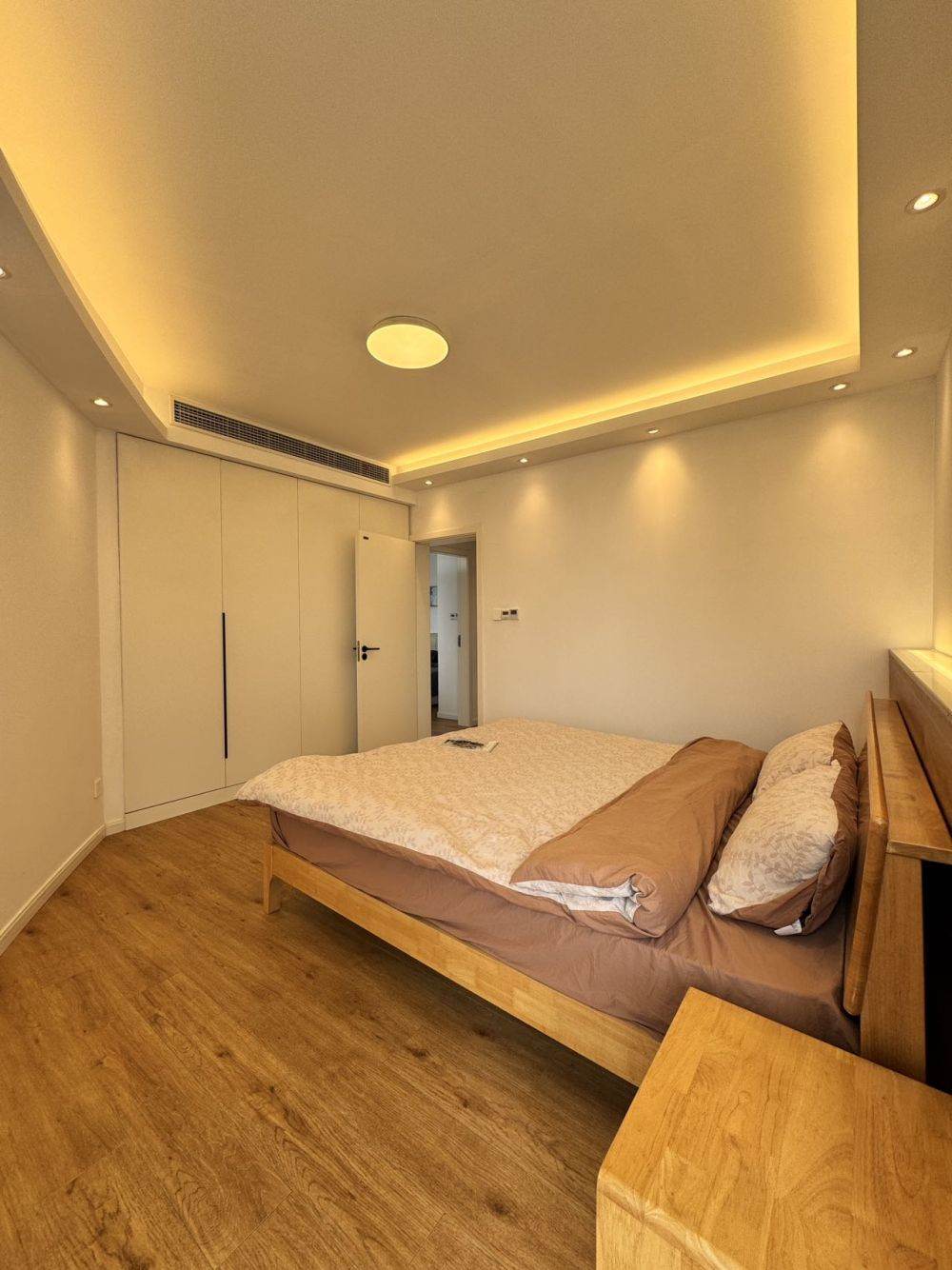 Housing image — Bedroom