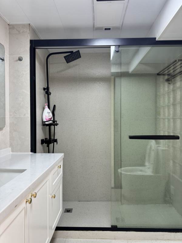 Housing image — Bathroom