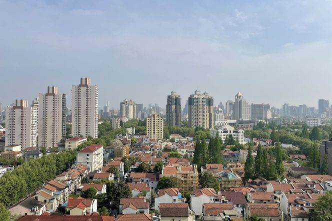 High-Floor 4BR Apartment in Old Xuhui (L1/L7)
