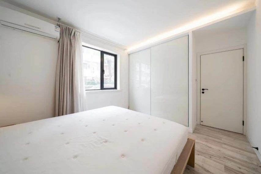 Housing image — Bedroom