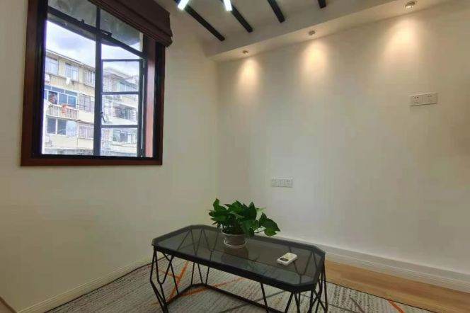 1BR Apartment in Old Xuhui