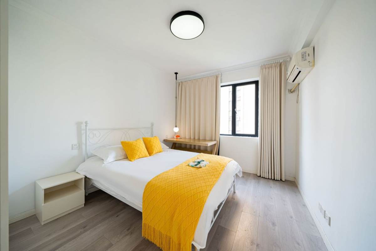 Housing image — Bedroom