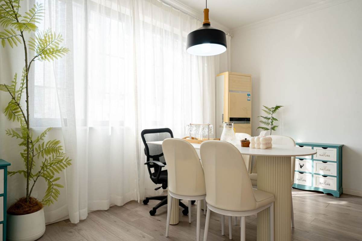 Housing image — Dining Area