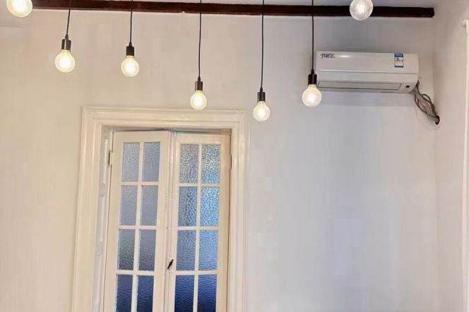 Historic Natural-Light 1BR Apartment in Old Xuhui (L10/L11)
