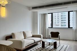 Spacious 1BR Apartment in Jing'an