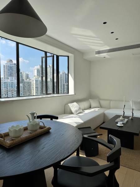 Housing image — Living Room