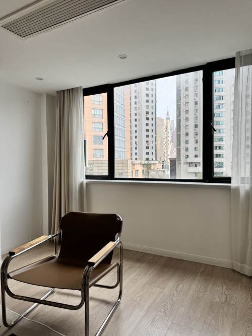 Housing image — Balcony