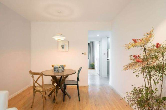 1BR Apartment in Jing'an (L2/L7/L14)