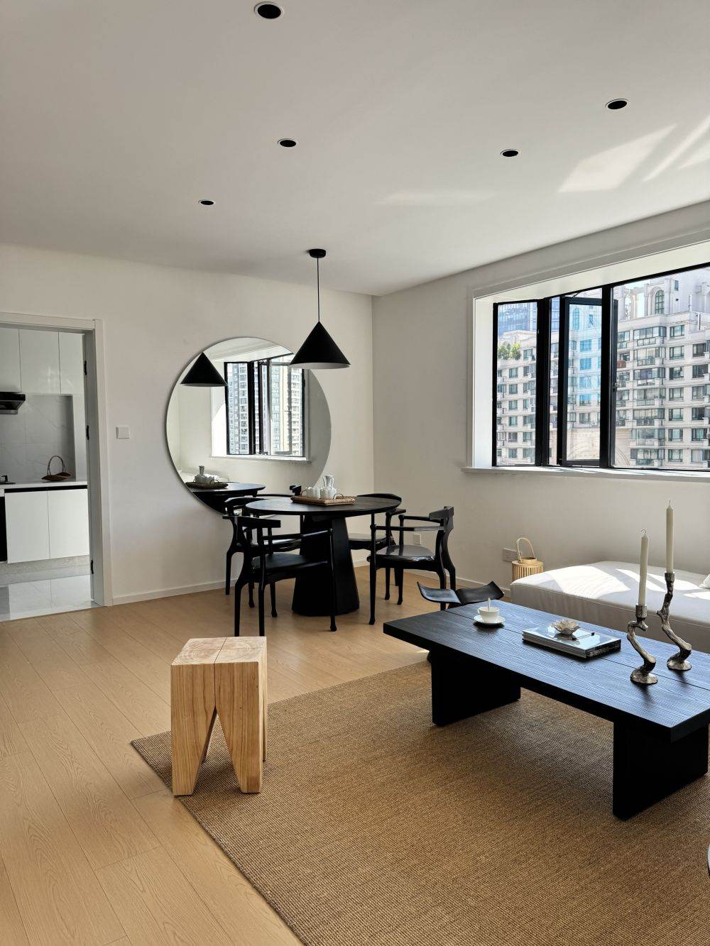Housing image — Living Room