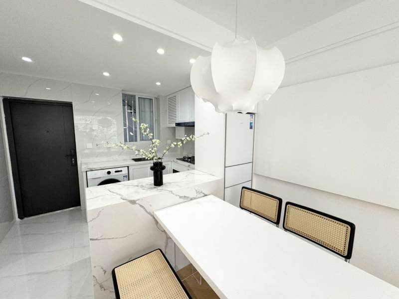 Housing image — Dining Area