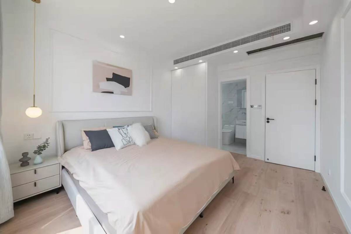 Housing image — Bedroom