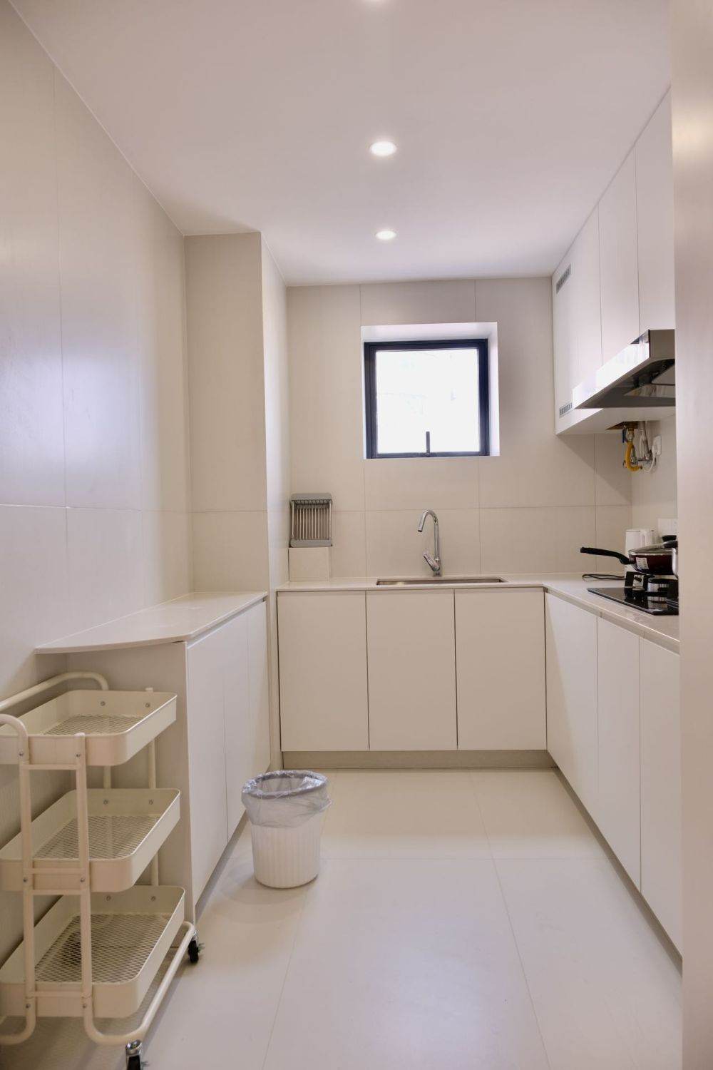 Housing image — Kitchen