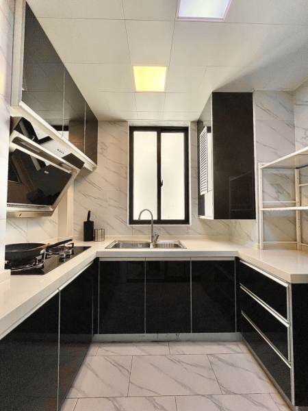 Housing image — Kitchen