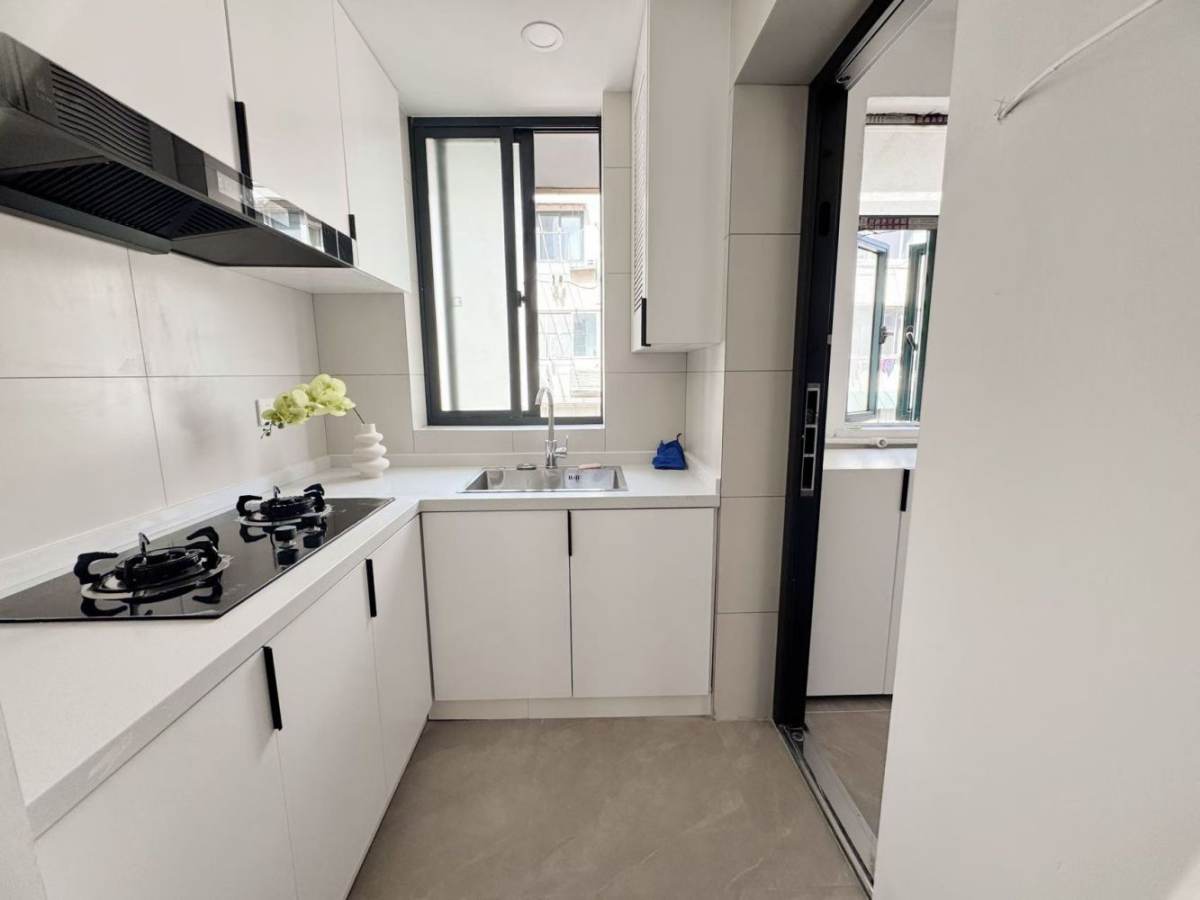 Housing image — Kitchen