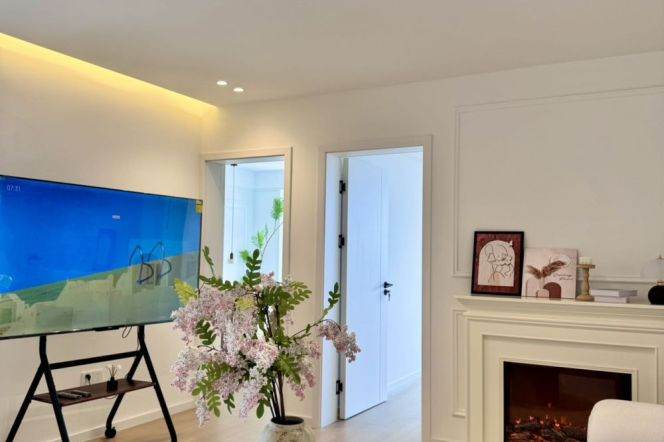 High-Floor Spacious Modern Bright 2BR Apartment near Jiangning Rd Metro (L13)