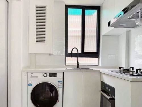 Housing image — Kitchen
