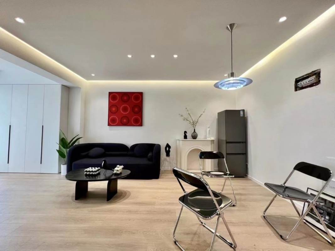 Housing image — Living Room