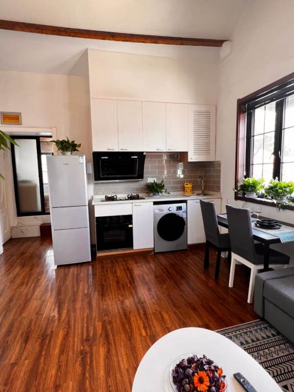 Housing image — Kitchen