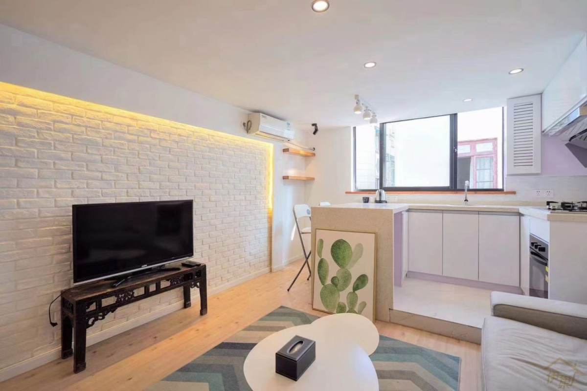 Housing image — Living Room