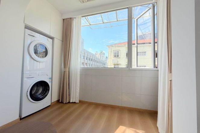 1BR Apartment near Zhongshan Park (L2/L15)