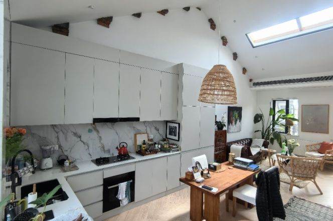 4BR Apartment in Old Xuhui