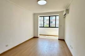 1BR Apartment near Jiangsu Rd Metro (L2/L11)